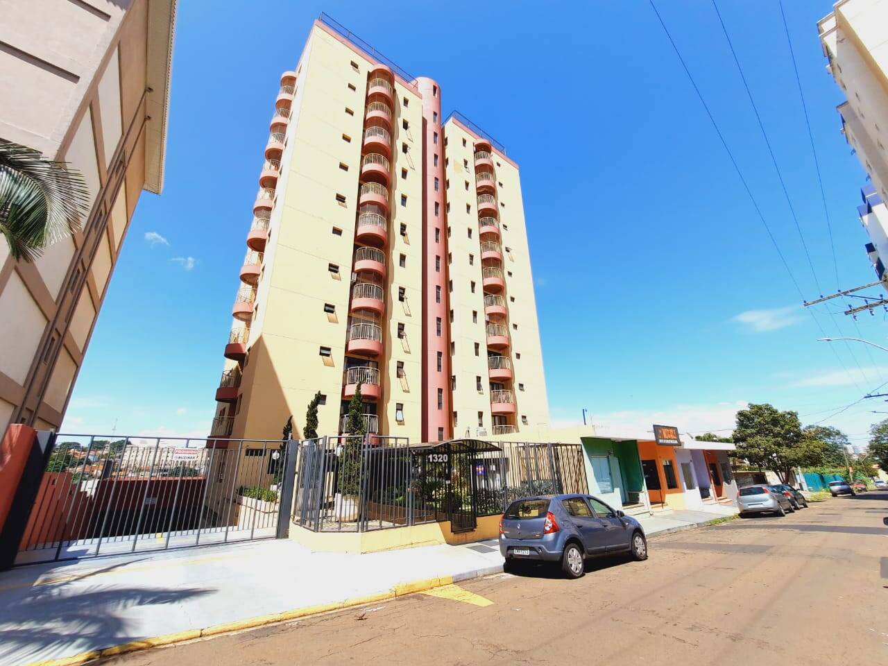 #144 - Apartamento para Venda em São Carlos - SC