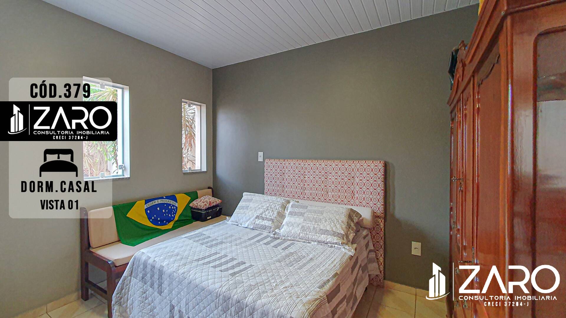 Casa à venda com 3 quartos, 216m² - Foto 4