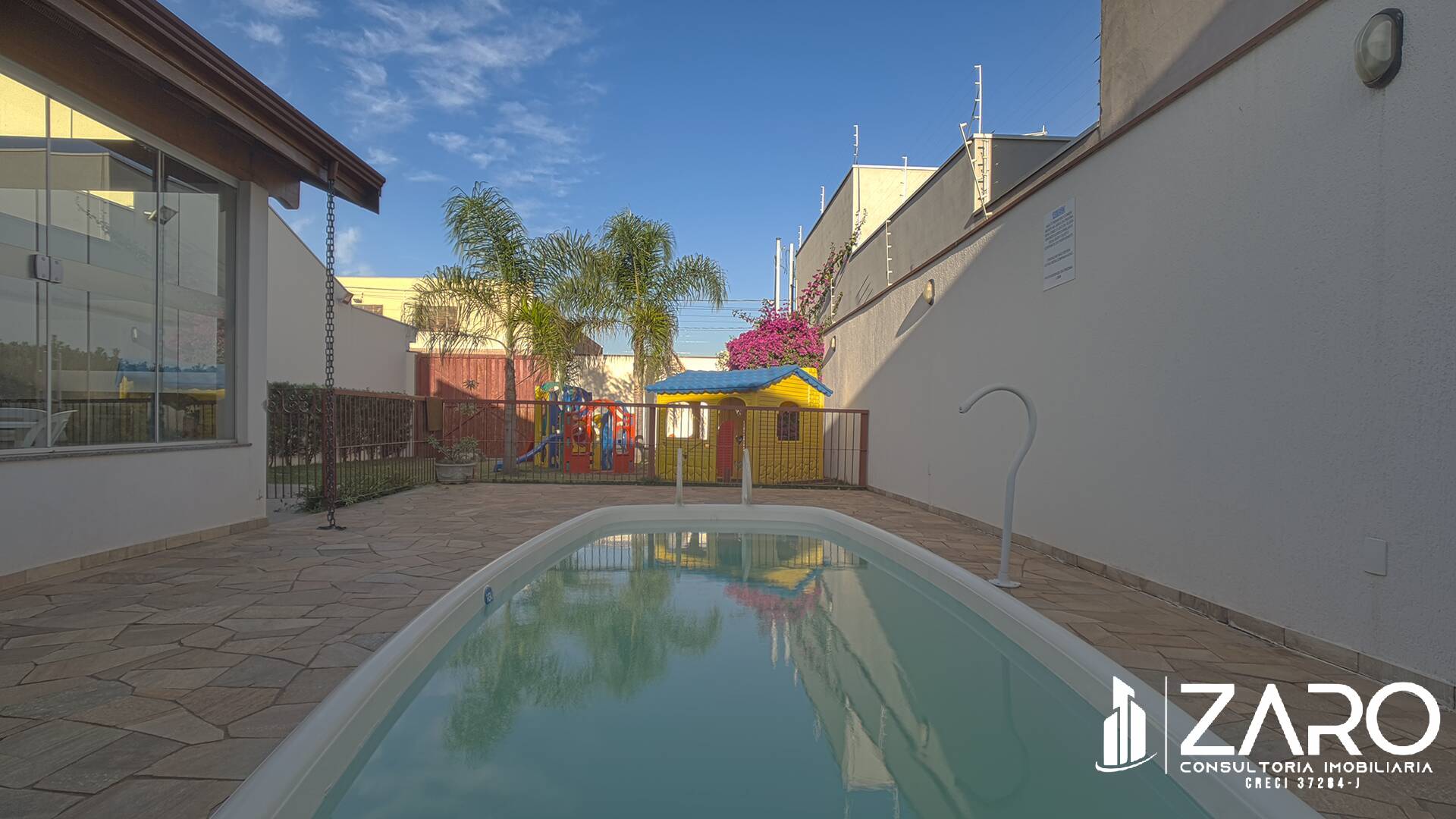 Casa à venda com 3 quartos, 279m² - Foto 7
