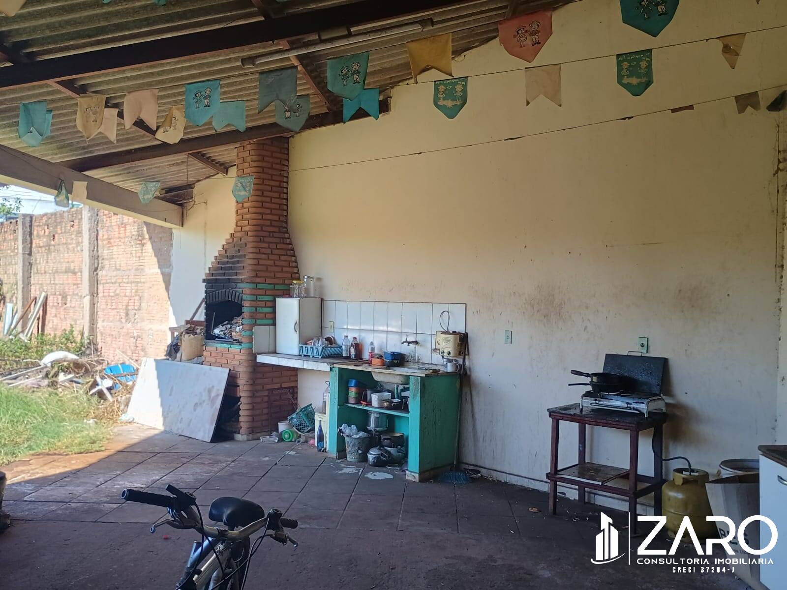 Casa à venda com 2 quartos, 154m² - Foto 3
