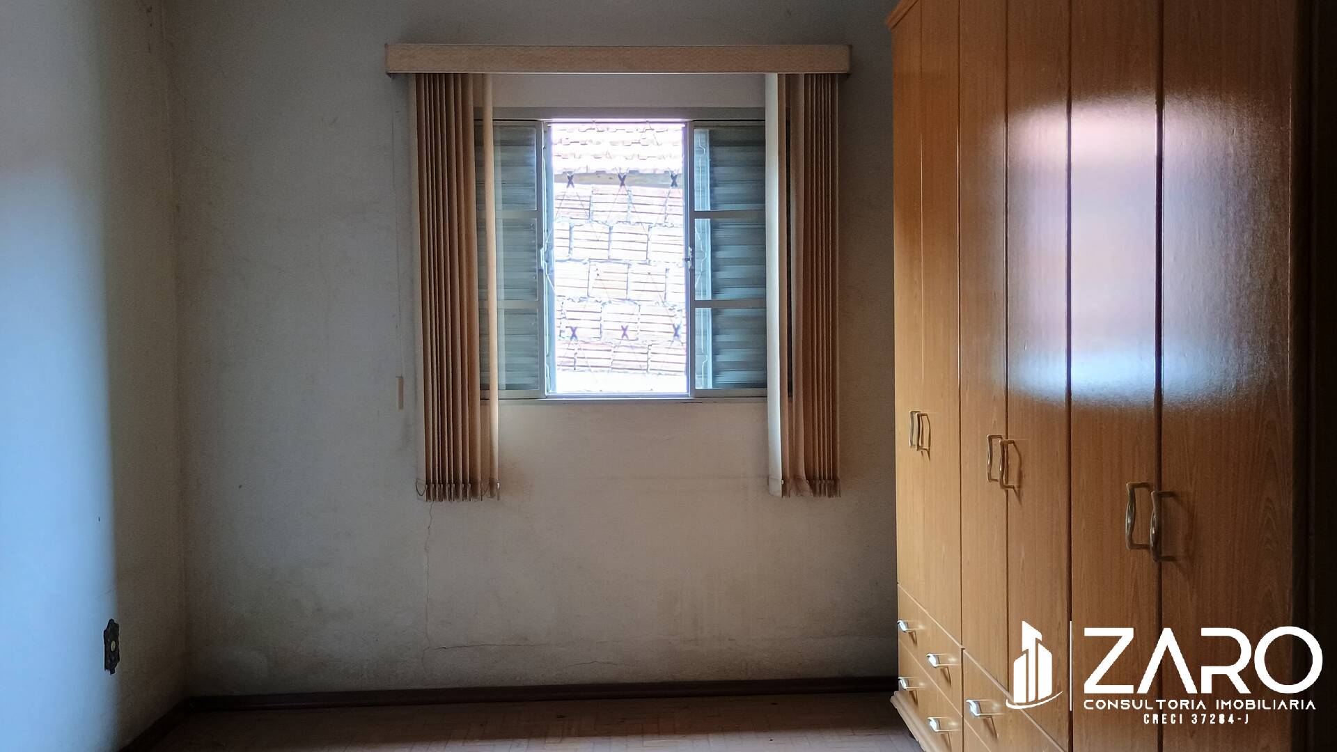 Casa à venda com 3 quartos, 166m² - Foto 2