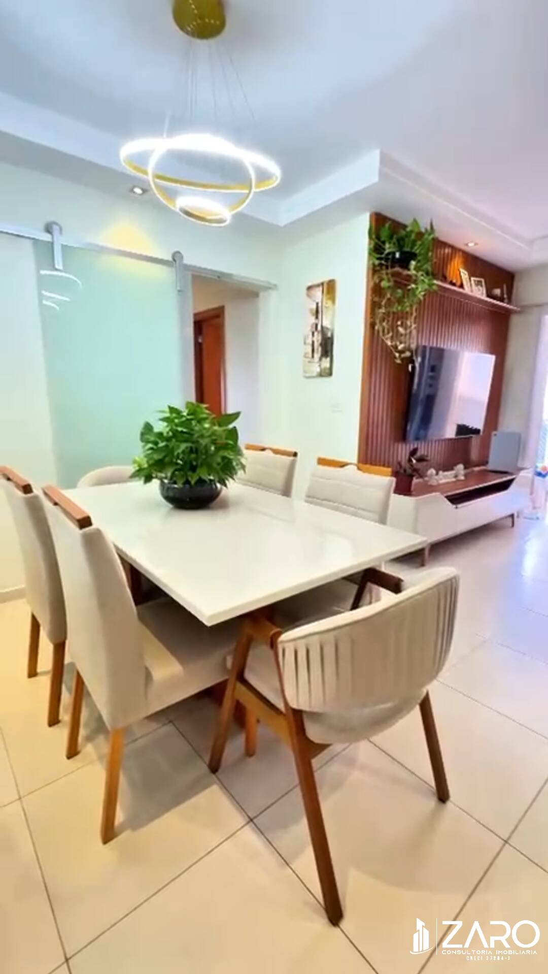 Apartamento à venda com 3 quartos, 86m² - Foto 2