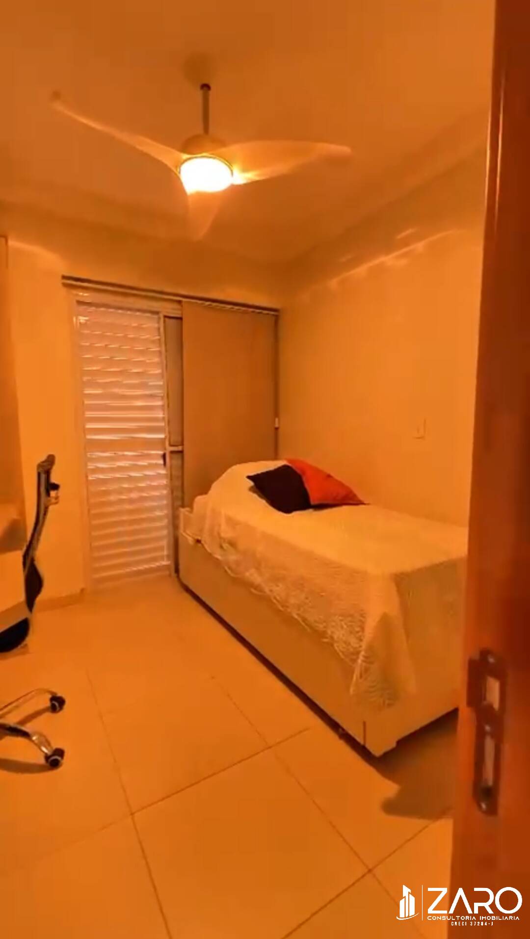 Apartamento à venda com 3 quartos, 86m² - Foto 12