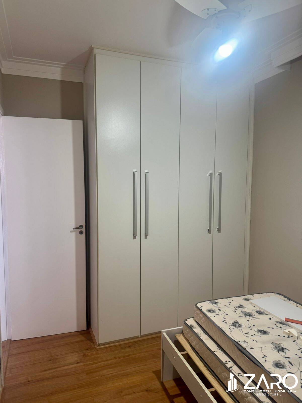 Apartamento à venda com 2 quartos, 48m² - Foto 6